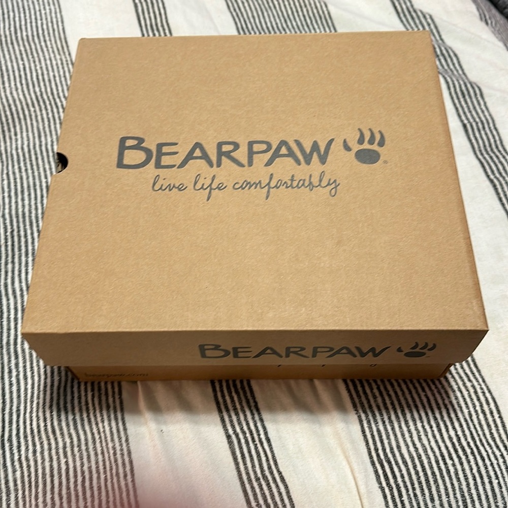 Bearpaw women’s boots. New in box